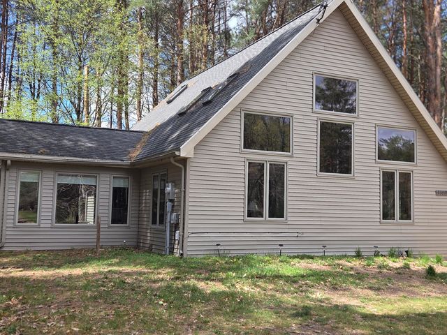 7709 Lakeview Drive, Morton Twp, MI 49346