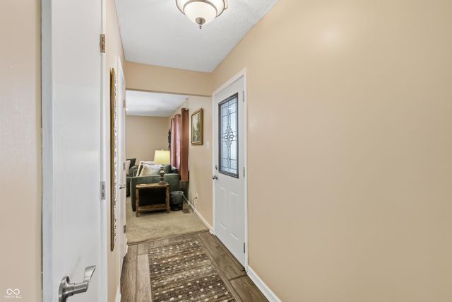 4021 N Graham Road, Whiteland, IN 46184
