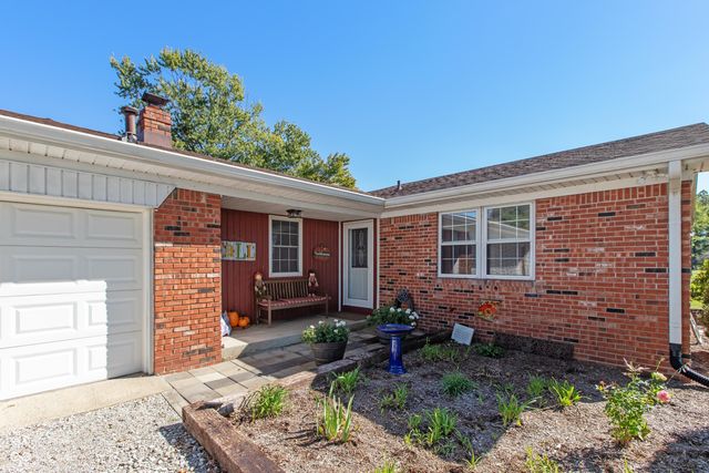 4021 N Graham Road, Whiteland, IN 46184