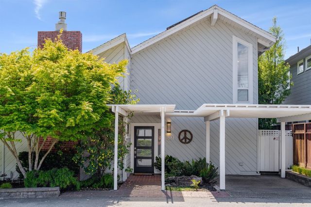 129 Santa Cruz Avenue, Aptos, CA 95003