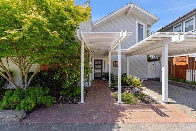 129 Santa Cruz Avenue, Aptos, CA 95003