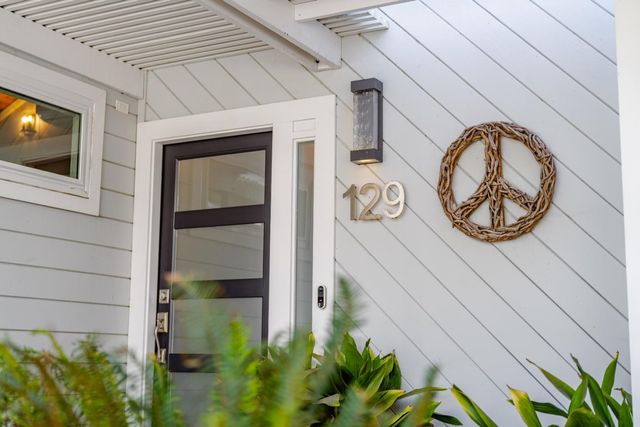 129 Santa Cruz Avenue, Aptos, CA 95003