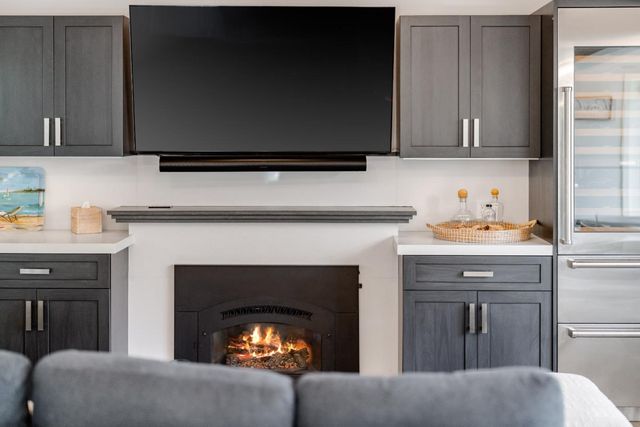 129 Santa Cruz Avenue, Aptos, CA 95003