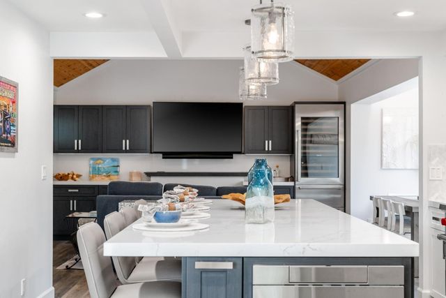 129 Santa Cruz Avenue, Aptos, CA 95003