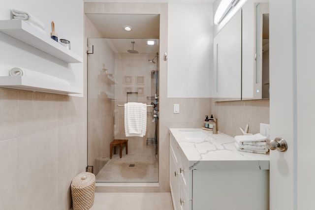 129 Santa Cruz Avenue, Aptos, CA 95003