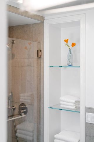 129 Santa Cruz Avenue, Aptos, CA 95003
