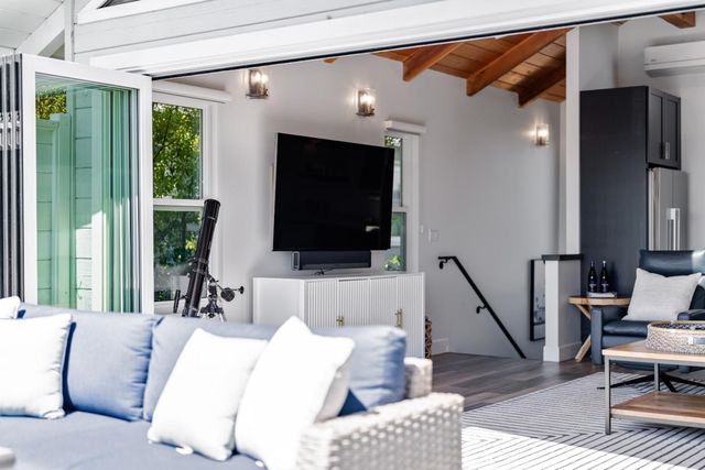 129 Santa Cruz Avenue, Aptos, CA 95003