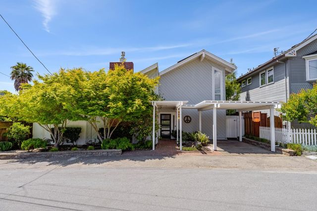 129 Santa Cruz Avenue, Aptos, CA 95003