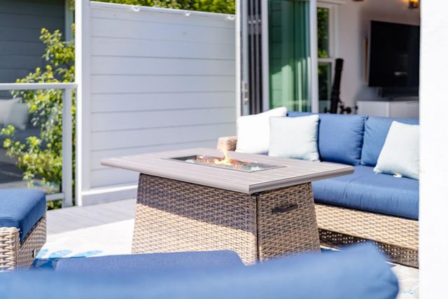 129 Santa Cruz Avenue, Aptos, CA 95003