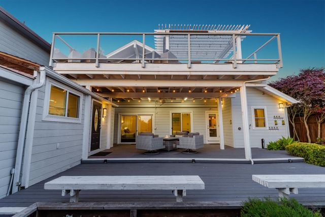 129 Santa Cruz Avenue, Aptos, CA 95003