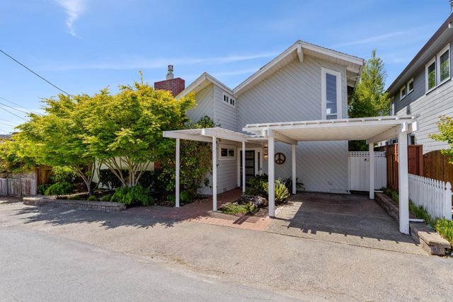 129 Santa Cruz Avenue, Aptos, CA 95003