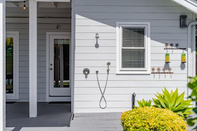 129 Santa Cruz Avenue, Aptos, CA 95003