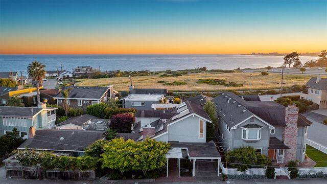 129 Santa Cruz Avenue, Aptos, CA 95003
