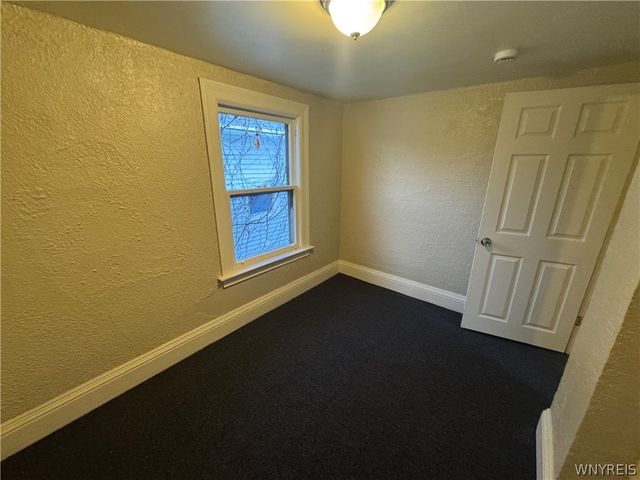 746 17th Street, Niagara Falls, NY 14301