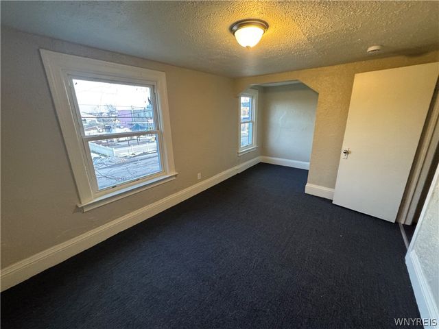 746 17th Street, Niagara Falls, NY 14301