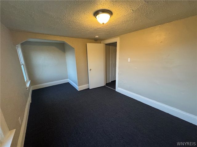 746 17th Street, Niagara Falls, NY 14301