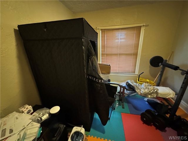 746 17th Street, Niagara Falls, NY 14301