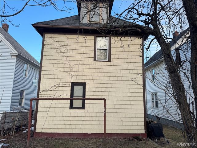 746 17th Street, Niagara Falls, NY 14301