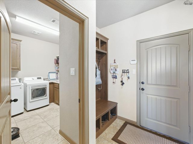 217 HEATHER LANE, Decatur, TX 76234