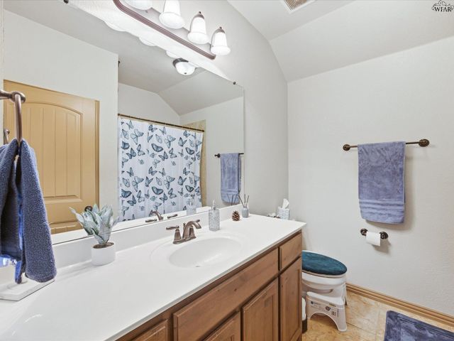 217 HEATHER LANE, Decatur, TX 76234