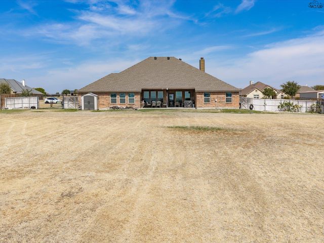 217 HEATHER LANE, Decatur, TX 76234