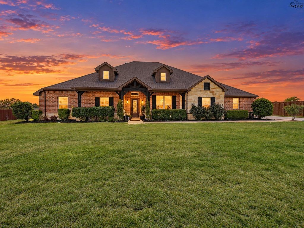 217 HEATHER LANE, Decatur, TX 76234