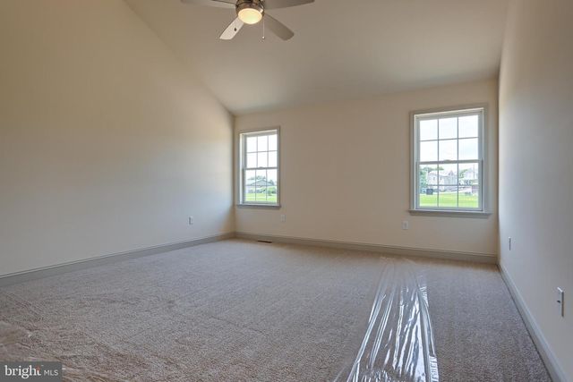 017 ROLLING MEADOW RD, Lebanon, PA 17046