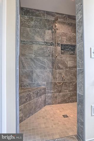 017 ROLLING MEADOW RD, Lebanon, PA 17046