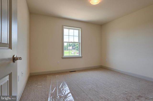 017 ROLLING MEADOW RD, Lebanon, PA 17046