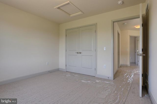 017 ROLLING MEADOW RD, Lebanon, PA 17046