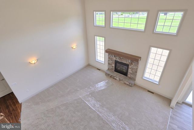 017 ROLLING MEADOW RD, Lebanon, PA 17046