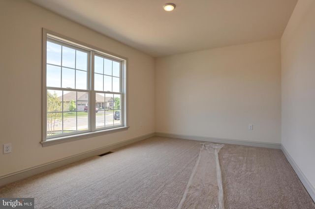 017 ROLLING MEADOW RD, Lebanon, PA 17046