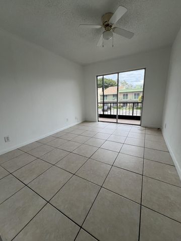 4129 NW 88th Avenue 202, Coral Springs, FL 33065