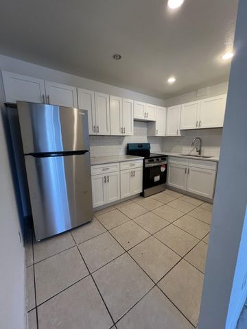 4129 NW 88th Avenue 202, Coral Springs, FL 33065