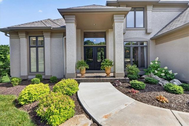 20805 W 91 Terrace, Lenexa, KS 66220