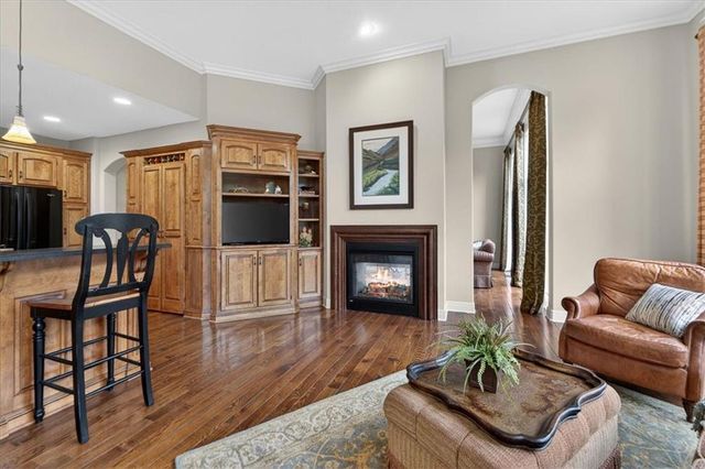 20805 W 91 Terrace, Lenexa, KS 66220