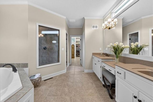 20805 W 91 Terrace, Lenexa, KS 66220