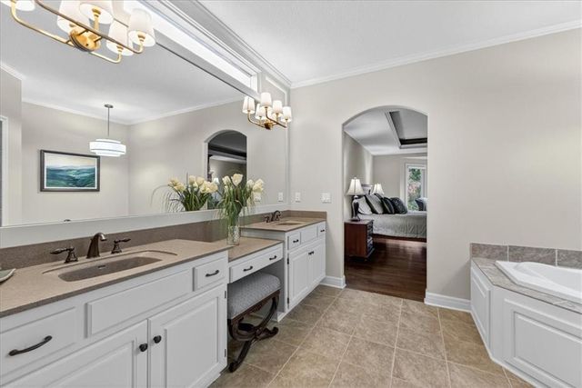 20805 W 91 Terrace, Lenexa, KS 66220