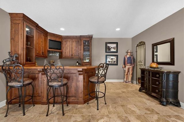 20805 W 91 Terrace, Lenexa, KS 66220