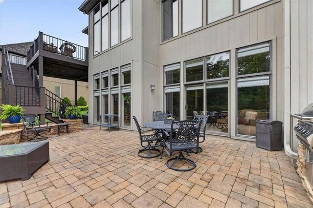20805 W 91 Terrace, Lenexa, KS 66220