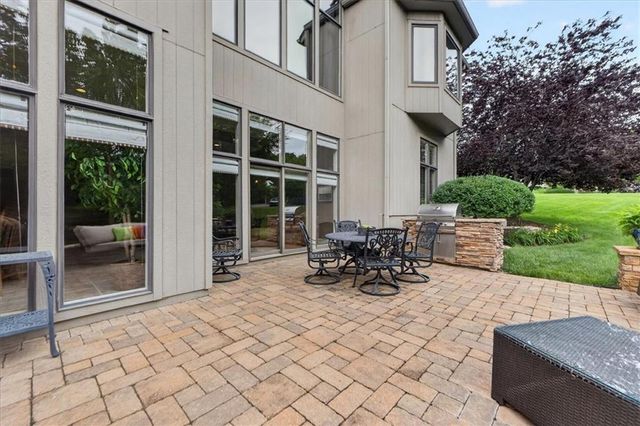 20805 W 91 Terrace, Lenexa, KS 66220