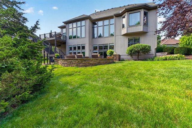 20805 W 91 Terrace, Lenexa, KS 66220