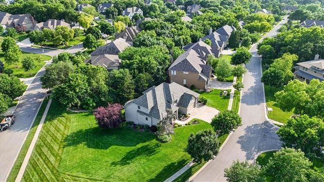 20805 W 91 Terrace, Lenexa, KS 66220