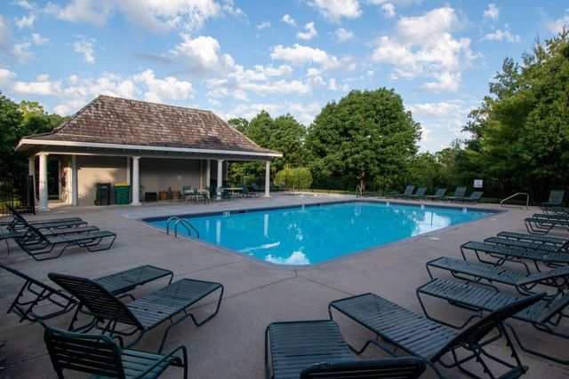 20805 W 91 Terrace, Lenexa, KS 66220