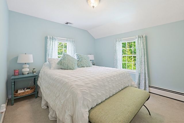 15 Calvin Road, North Attleboro, MA 02760