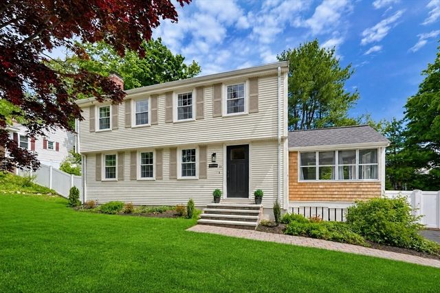 15 Calvin Road, North Attleboro, MA 02760