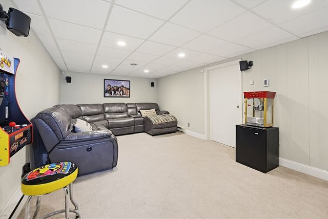 15 Calvin Road, North Attleboro, MA 02760