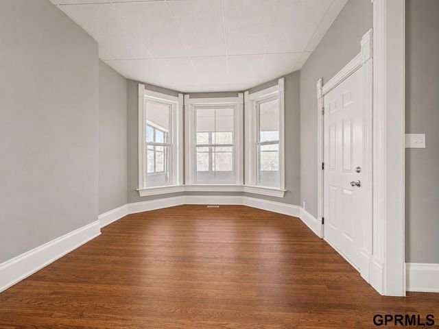 3833 Parker Street, Omaha, NE 68111