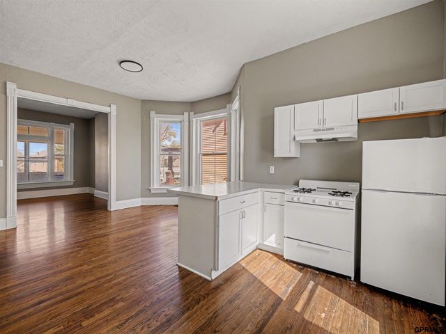 3833 Parker Street, Omaha, NE 68111