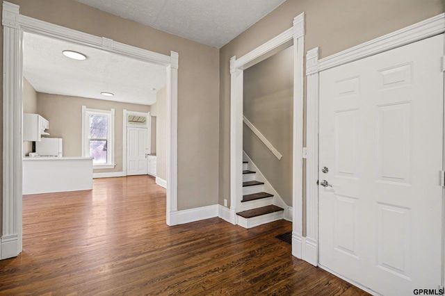 3833 Parker Street, Omaha, NE 68111